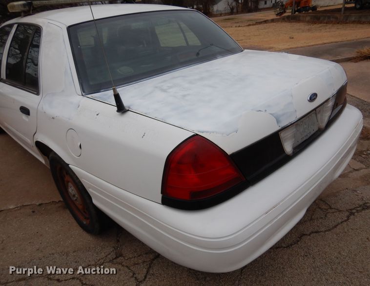 image for item JJ9699 2007 Ford Crown Victoria Police Interceptor