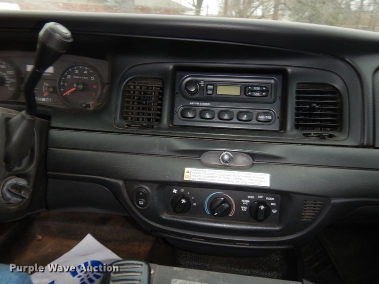 image for item JJ9699 2007 Ford Crown Victoria Police Interceptor