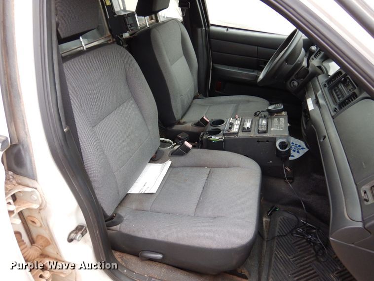 image for item JJ9699 2007 Ford Crown Victoria Police Interceptor