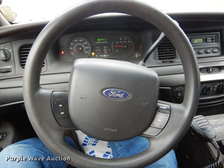 image for item JJ9699 2007 Ford Crown Victoria Police Interceptor