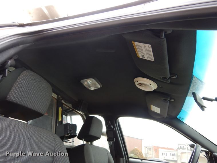 image for item JJ9699 2007 Ford Crown Victoria Police Interceptor