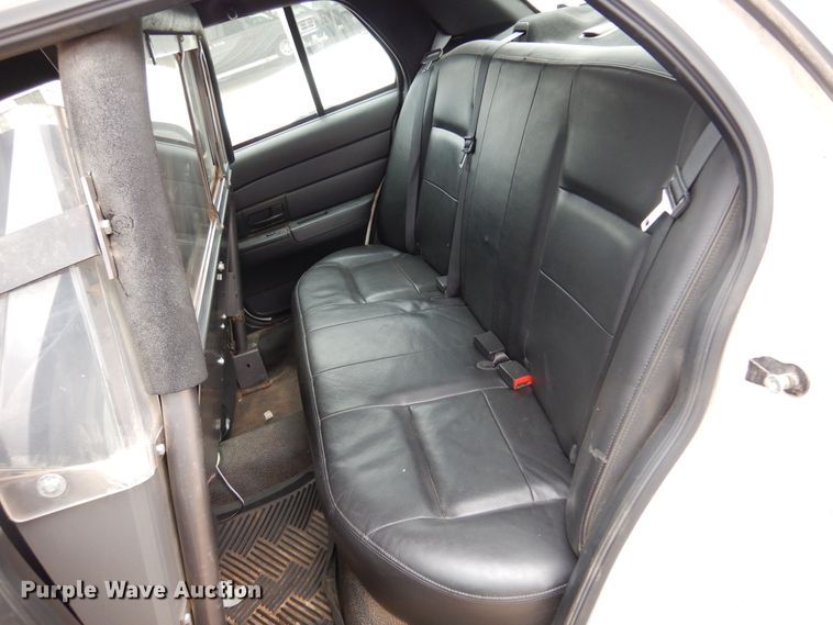 image for item JJ9699 2007 Ford Crown Victoria Police Interceptor