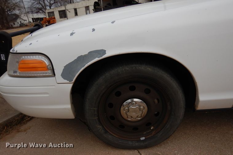 image for item JJ9699 2007 Ford Crown Victoria Police Interceptor
