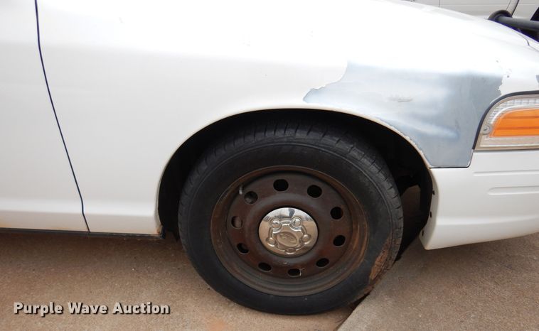 image for item JJ9699 2007 Ford Crown Victoria Police Interceptor