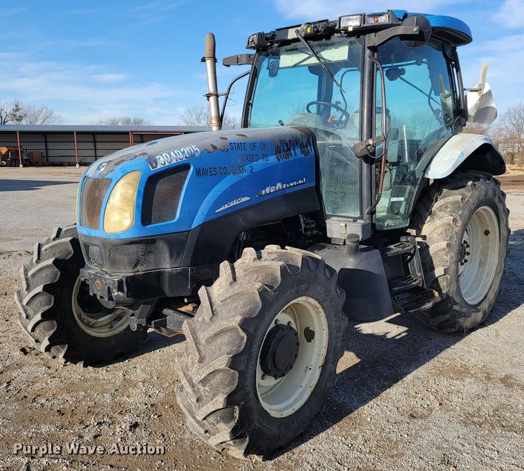 image for item JP9041 2004 New Holland TS115A  tractor