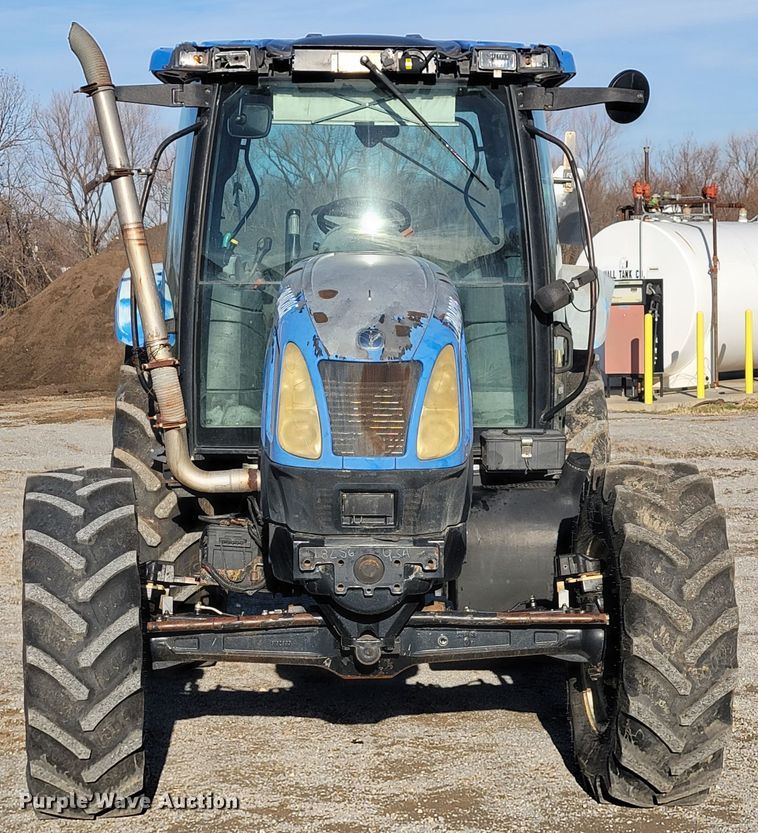 image for item JP9041 2004 New Holland TS115A  tractor