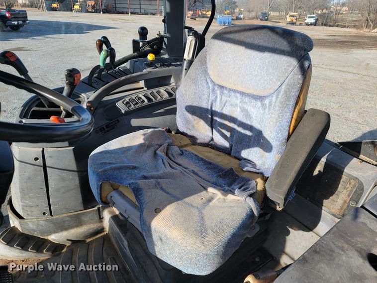 image for item JP9041 2004 New Holland TS115A  tractor