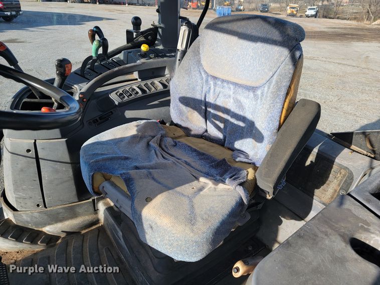 image for item JP9041 2004 New Holland TS115A  tractor