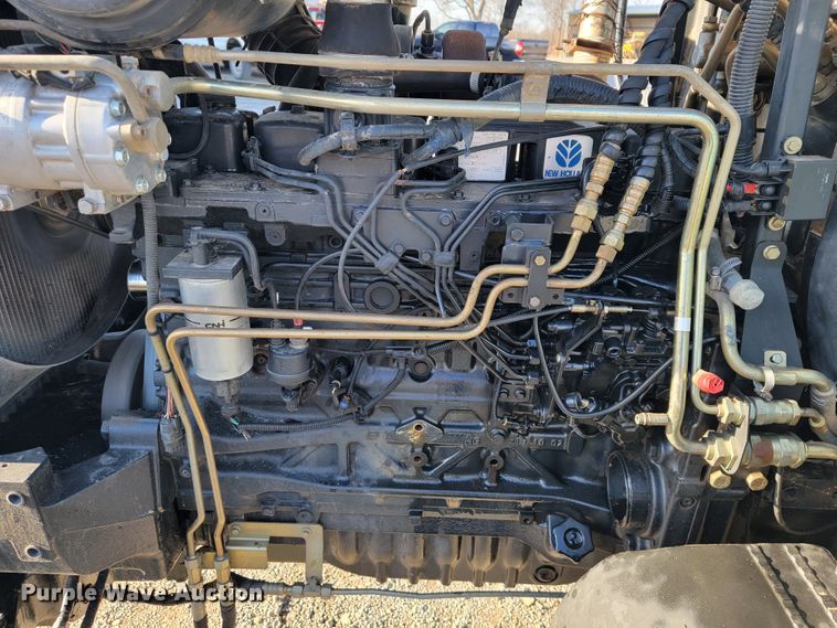 image for item JP9041 2004 New Holland TS115A  tractor