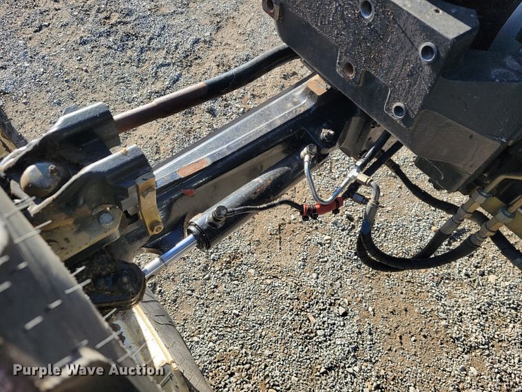 image for item JP9041 2004 New Holland TS115A  tractor