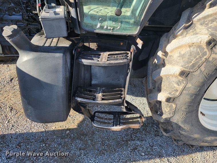 image for item JP9041 2004 New Holland TS115A  tractor