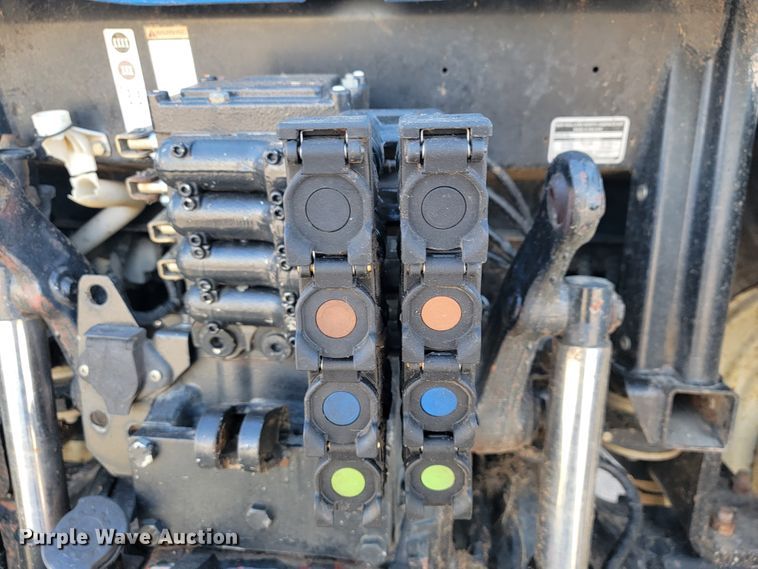 image for item JP9041 2004 New Holland TS115A  tractor