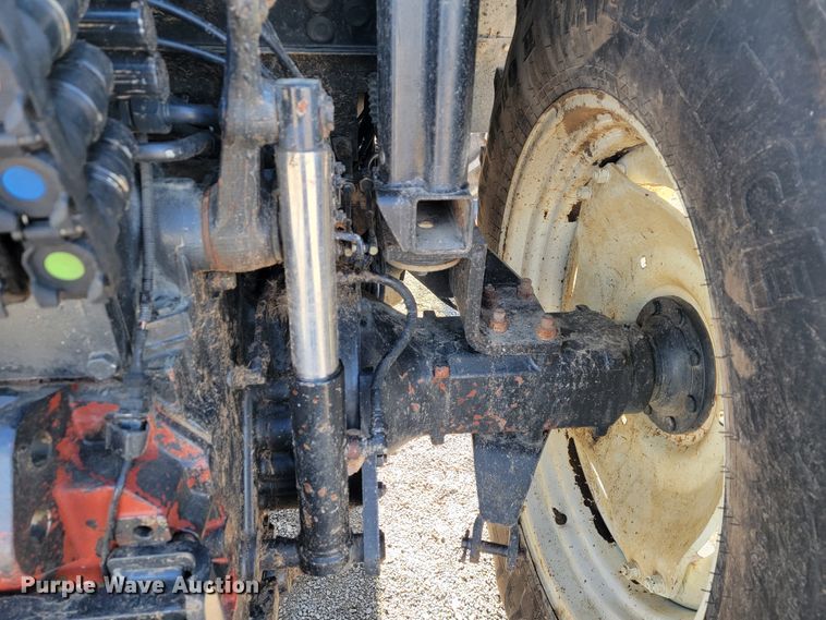 image for item JP9041 2004 New Holland TS115A  tractor