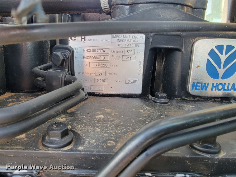 image for item JP9041 2004 New Holland TS115A  tractor