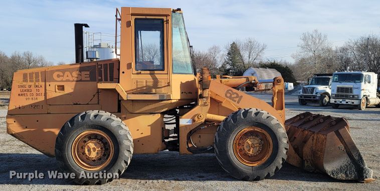 image for item JP9042 1989 Case 621  wheel loader