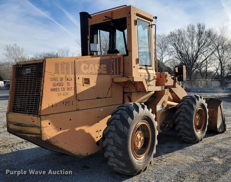 image for item JP9042 1989 Case 621  wheel loader