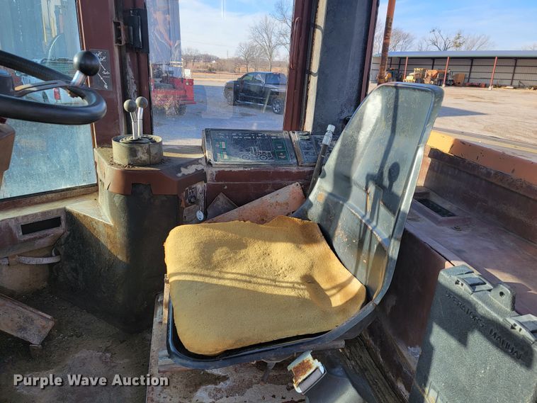 image for item JP9042 1989 Case 621  wheel loader