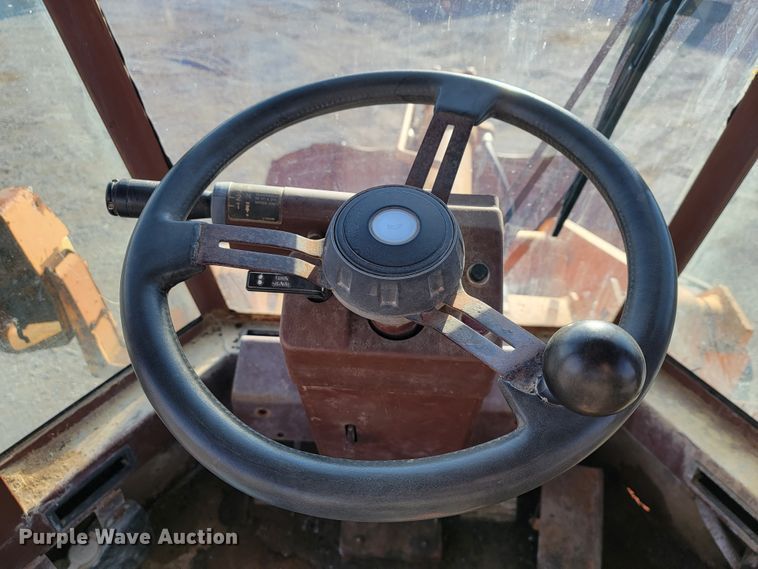 image for item JP9042 1989 Case 621  wheel loader