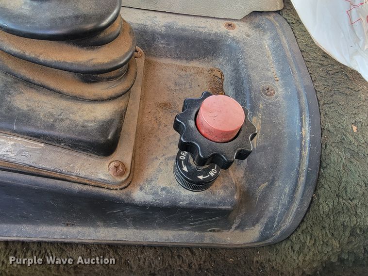 image for item JP9043 1984 International C09670  semi truck