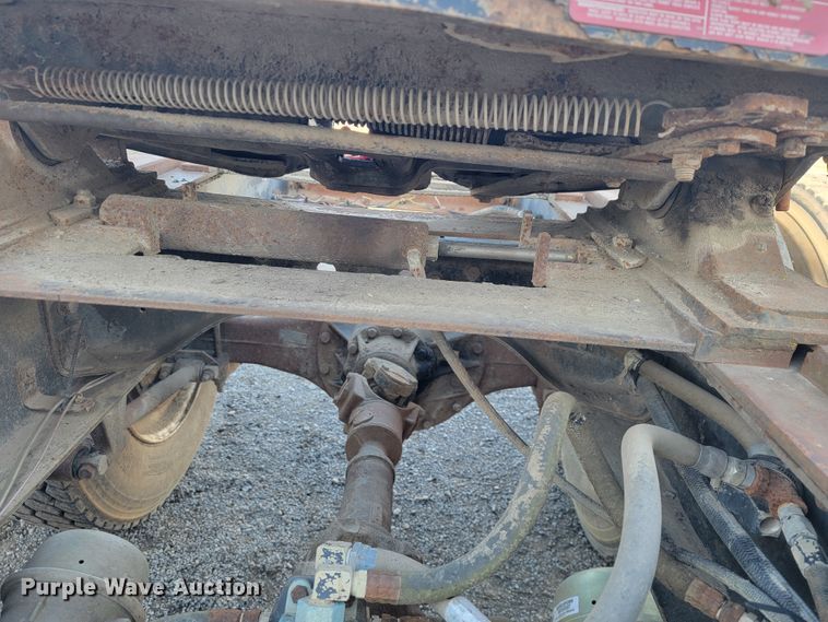 image for item JP9043 1984 International C09670  semi truck