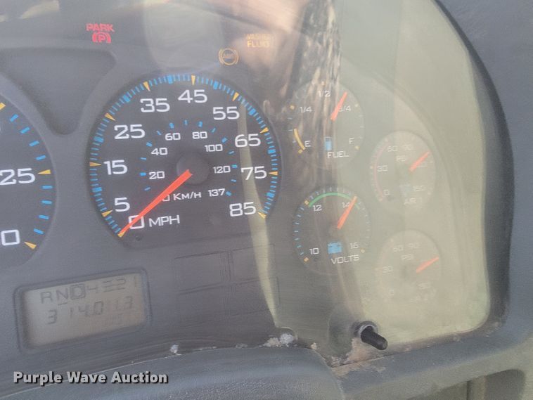 image for item JP9044 2002 International 7400  dump truck