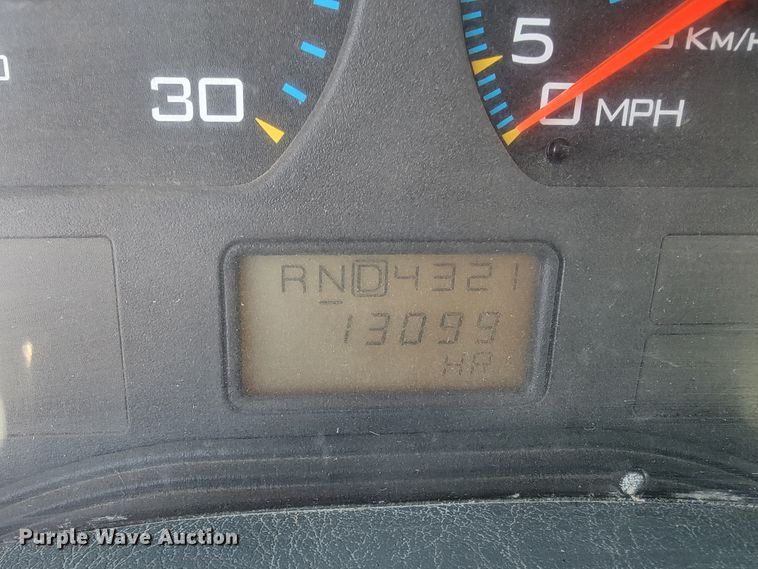 image for item JP9044 2002 International 7400  dump truck