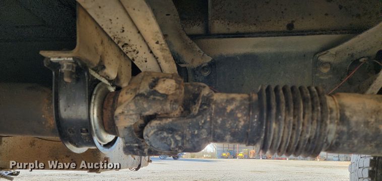 image for item JP9044 2002 International 7400  dump truck