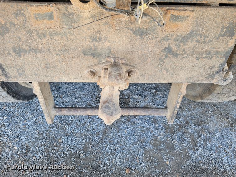 image for item JP9044 2002 International 7400  dump truck