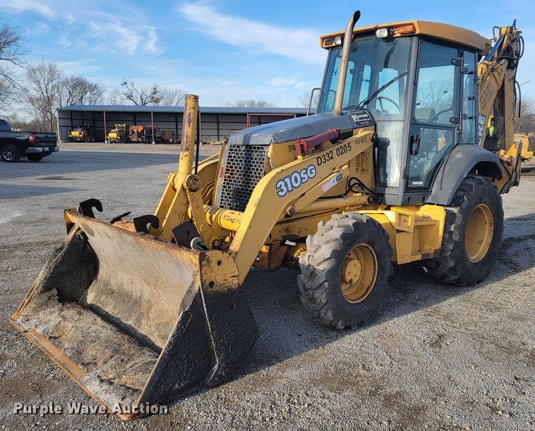 image for item JP9045 2003 John Deere 310SG  backhoe