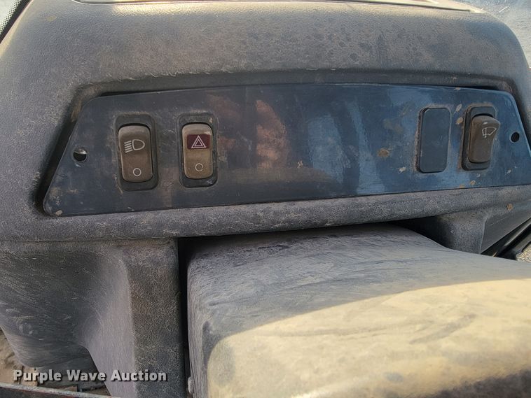 image for item JP9045 2003 John Deere 310SG  backhoe