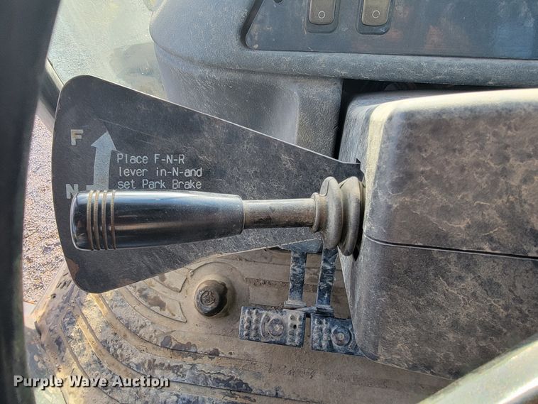 image for item JP9045 2003 John Deere 310SG  backhoe