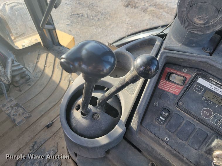 image for item JP9045 2003 John Deere 310SG  backhoe