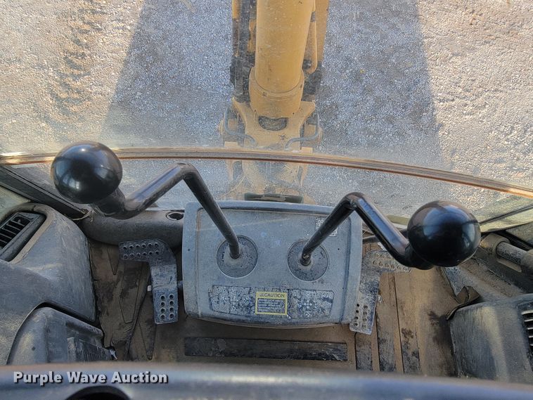 image for item JP9045 2003 John Deere 310SG  backhoe