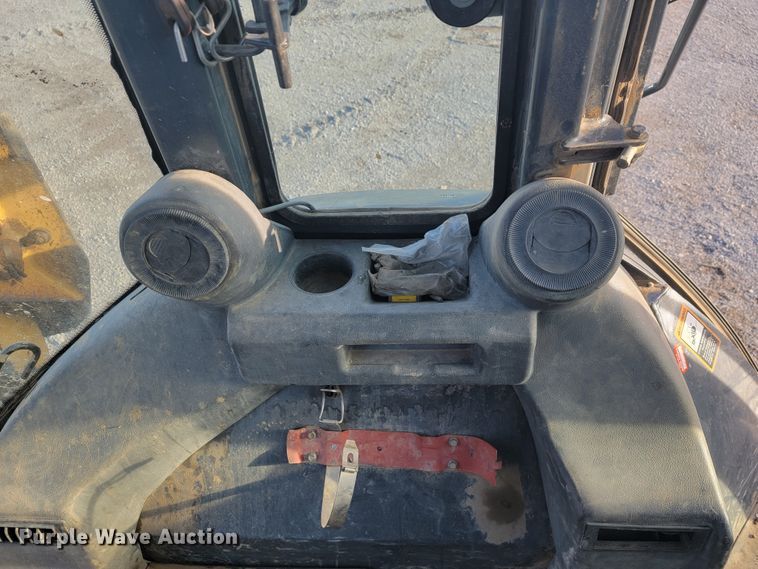 image for item JP9045 2003 John Deere 310SG  backhoe