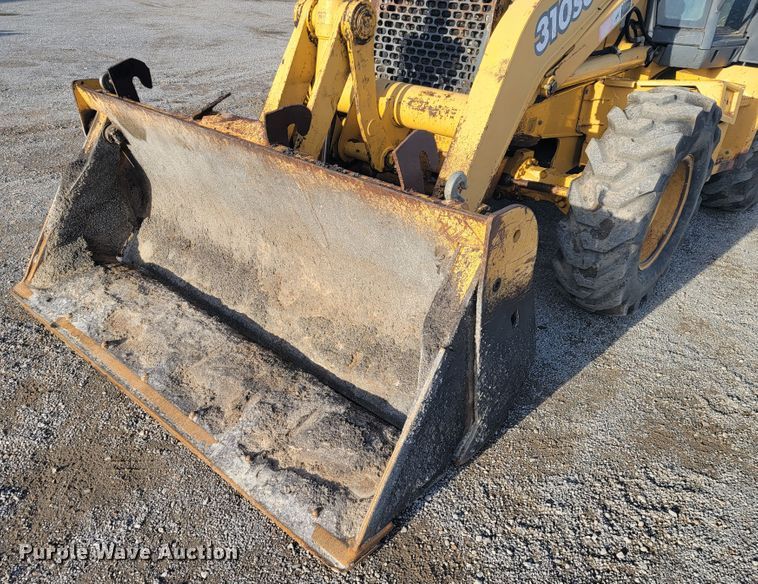 image for item JP9045 2003 John Deere 310SG  backhoe