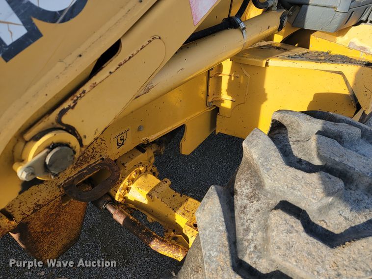 image for item JP9045 2003 John Deere 310SG  backhoe