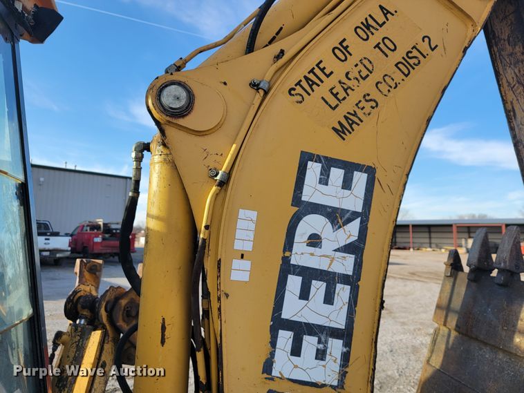 image for item JP9045 2003 John Deere 310SG  backhoe