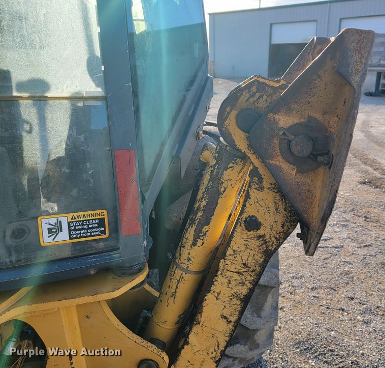 image for item JP9045 2003 John Deere 310SG  backhoe