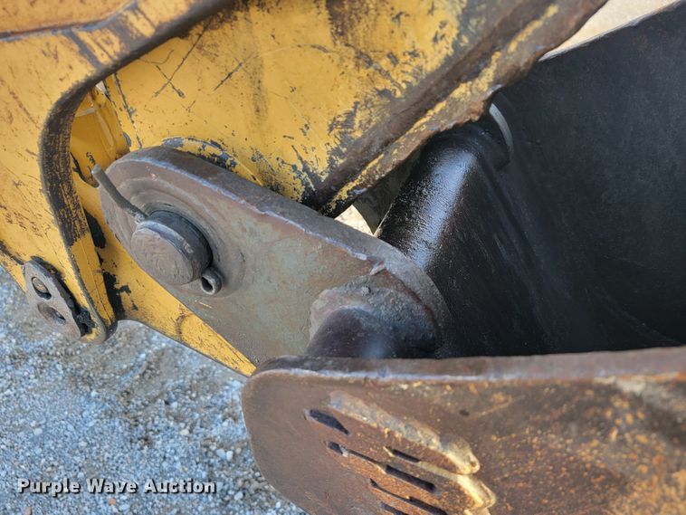 image for item JP9045 2003 John Deere 310SG  backhoe