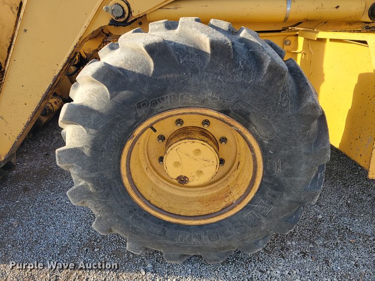 image for item JP9045 2003 John Deere 310SG  backhoe