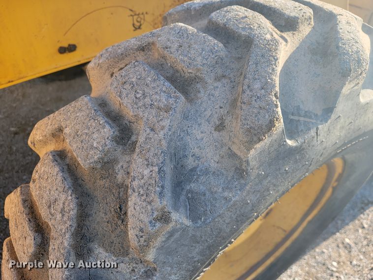 image for item JP9045 2003 John Deere 310SG  backhoe