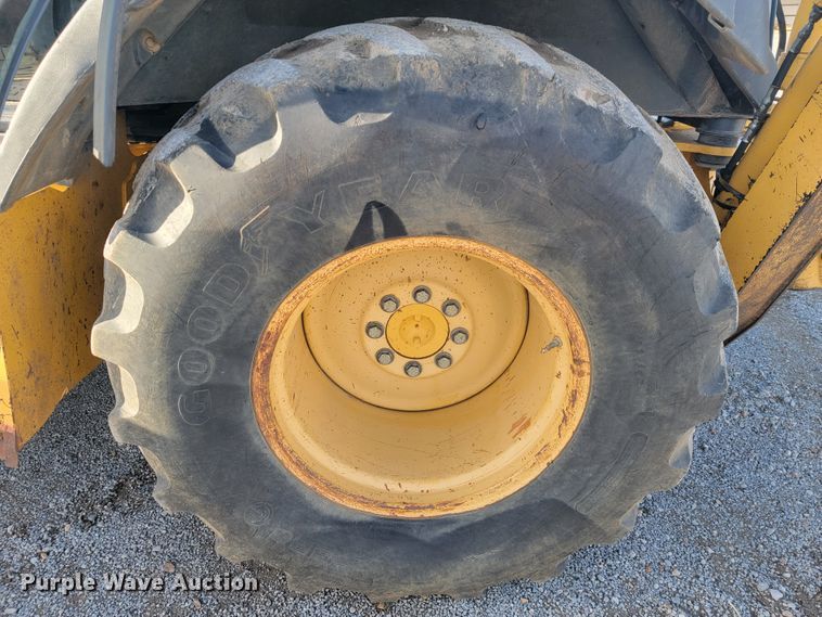 image for item JP9045 2003 John Deere 310SG  backhoe