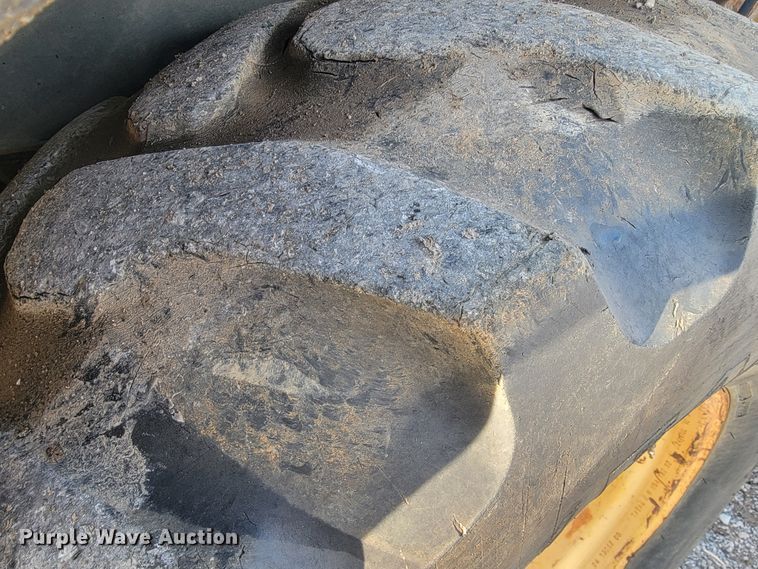 image for item JP9045 2003 John Deere 310SG  backhoe