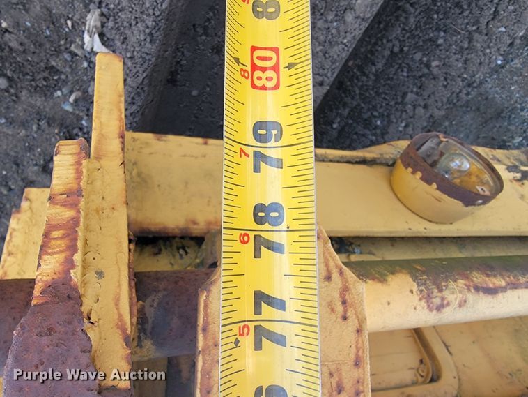 image for item JP9046 1975 Hyster  equipment trailer