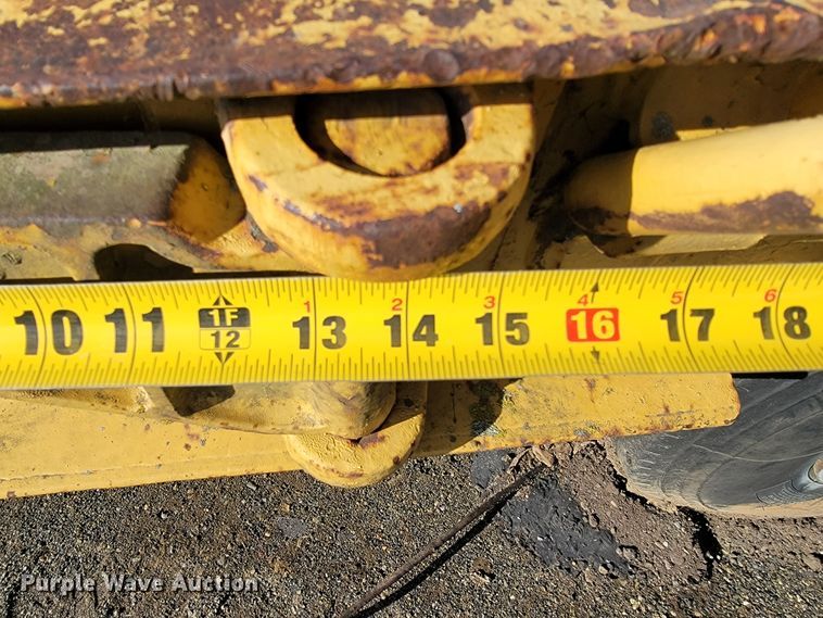 image for item JP9046 1975 Hyster  equipment trailer