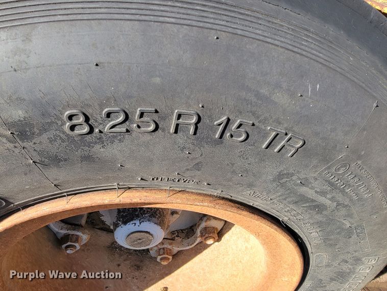 image for item JP9046 1975 Hyster  equipment trailer