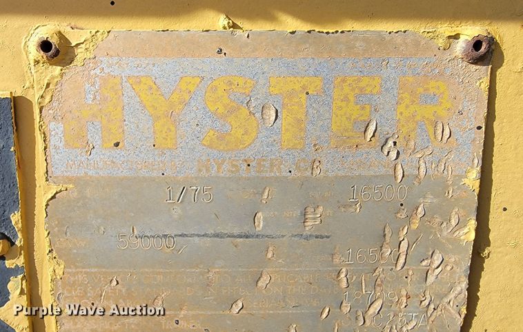 image for item JP9046 1975 Hyster  equipment trailer