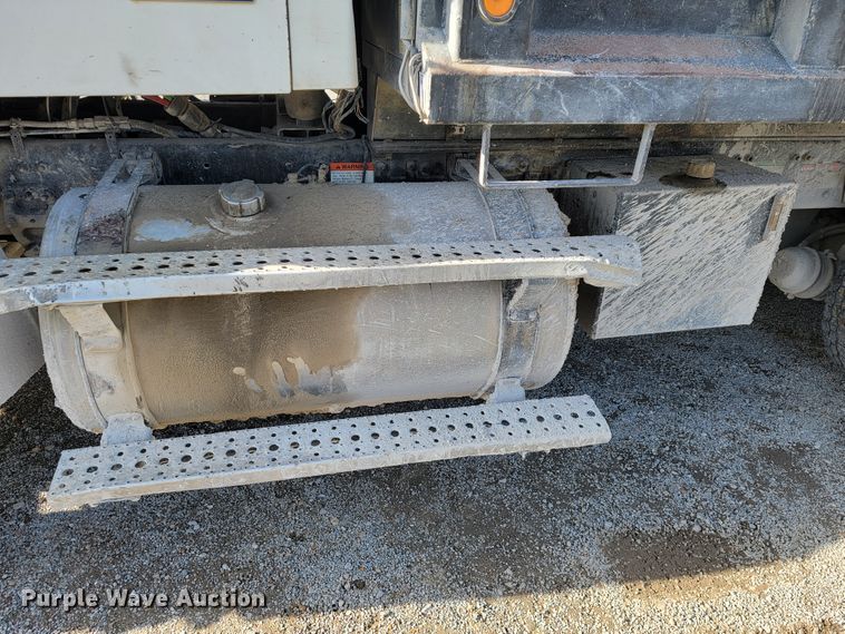 image for item JP9047 2006 Sterling LT8500  dump truck