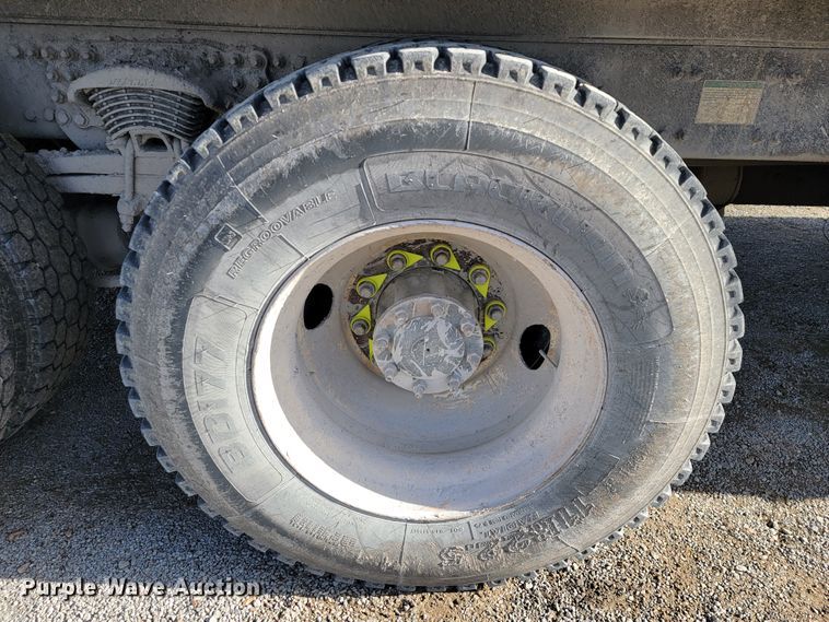image for item JP9047 2006 Sterling LT8500  dump truck