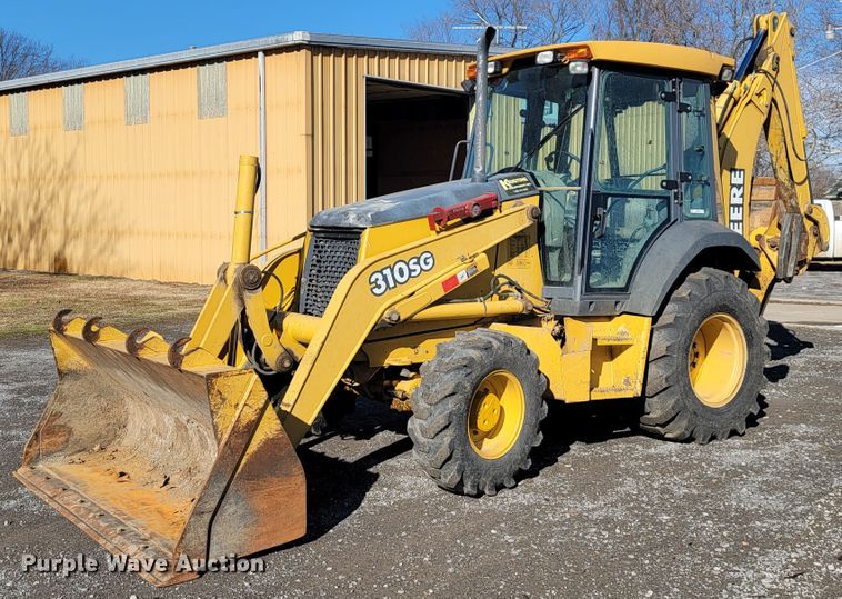 image for item JP9050 2003 John Deere 310SG  backhoe